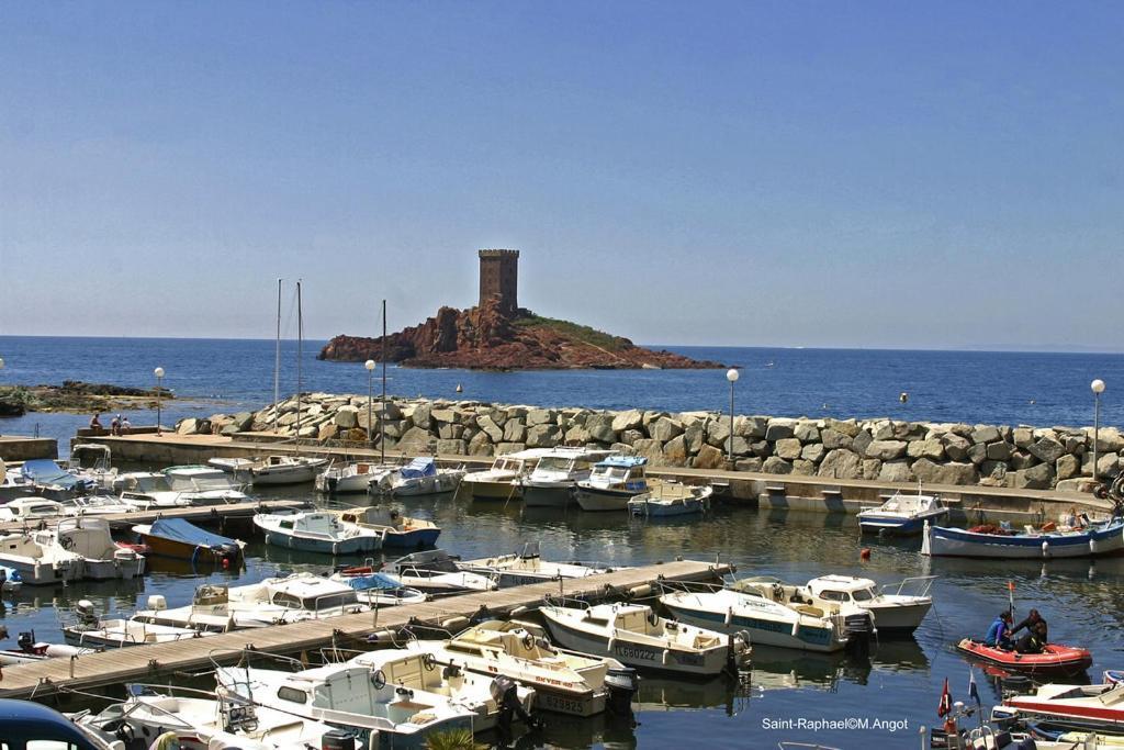 Villa Le Hameau - Cap Esterel Saint-Raphaël Exterior foto