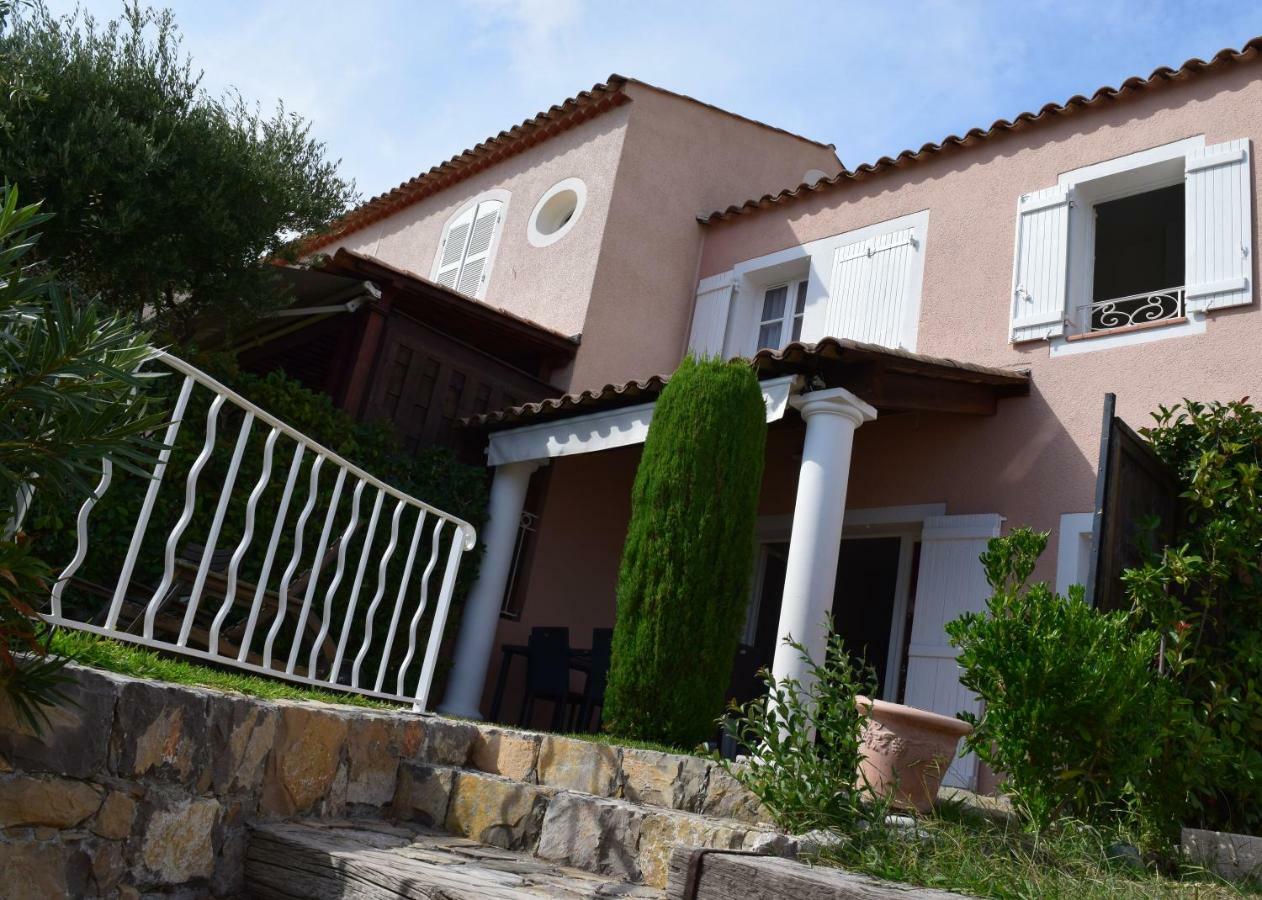 Villa Le Hameau - Cap Esterel Saint-Raphaël Exterior foto
